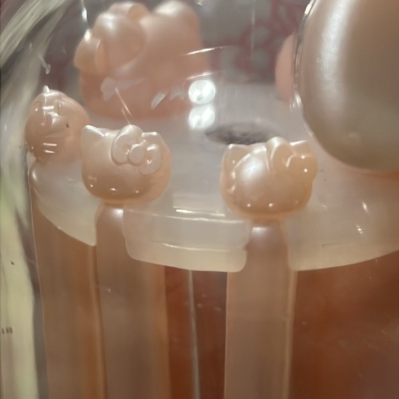 Hello Kitty Kawaii Icon 6 Piece Bell Jar Makeup Brush Gift Set - Picture 3 of 5